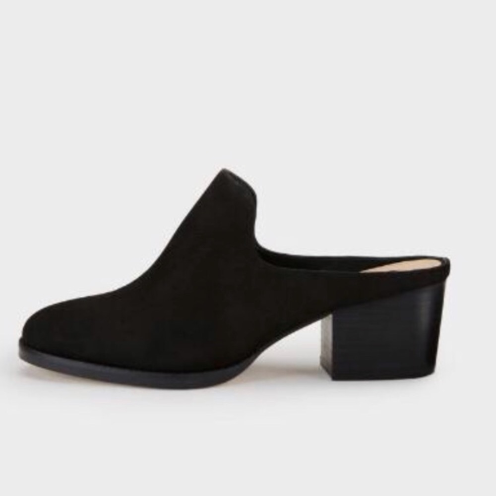 DKNY Nubuck Leather Black Closed Toe Mules sz 9